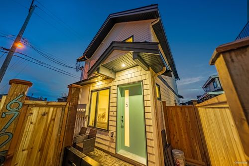 6728 Heather St, Vancouver, BC, V6P3P4 | Card Image