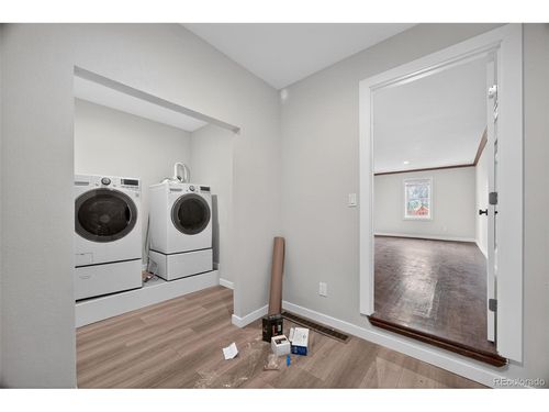 4180 S Monaco Street Pkwy, Denver, CO, 80237-2022 | Card Image