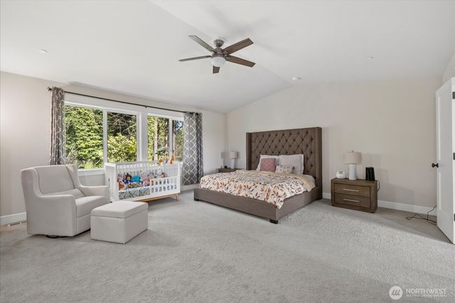 Primary Bedroom | Image 25