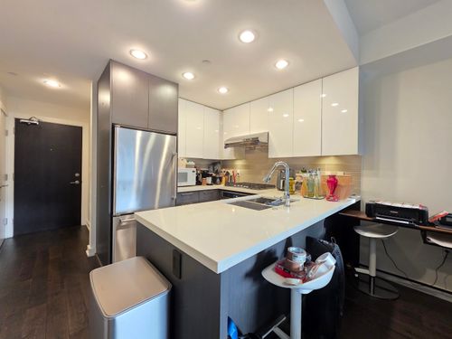 122-5311 Cedarbridge Way, Richmond, BC, V6X0M3 | Card Image