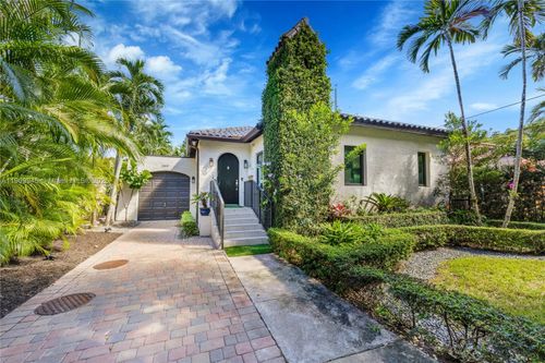 1009 Genoa St, Coral Gables, FL, 33134-2319 | Card Image
