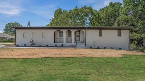 2101 Wildrose Ln, Paragould, AR, 72450-6156 | Card Image