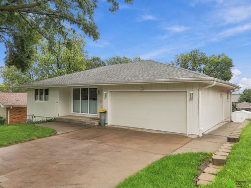 2536 S 39th St, Lincoln, NE, 68506-2434 | Card Image