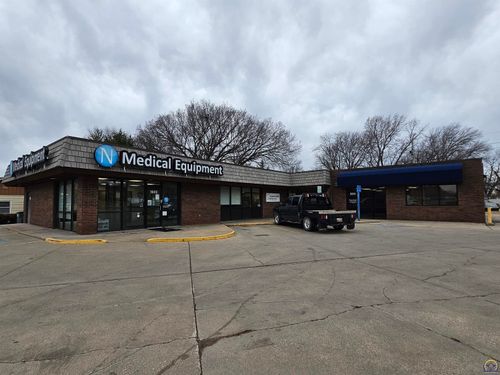 1507-1503 W 12th Ave, Emporia, KS, 66801-2457 | Card Image