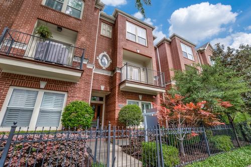 3431 Howell St, Dallas, TX, 75204-2803 | Card Image