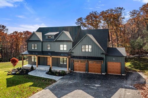 17 Whisper Way, Hopkinton, MA, 01748-1044 | Card Image