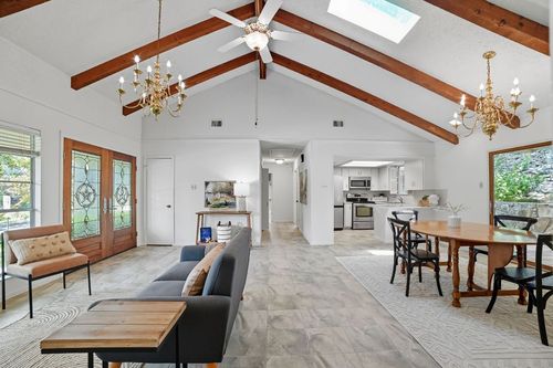 6321 Lakewood Dr, Austin, TX, 78731-2645 | Card Image