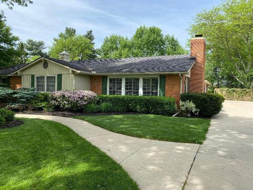 5740 Bradley Dr, Tipp City, OH, 45371-2104 | Card Image