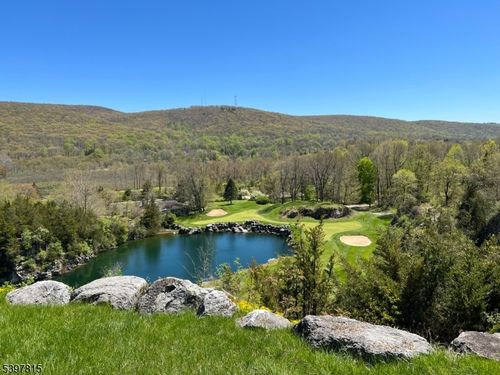 5-5 Cornwall Ct, Hamburg, NJ, 07419-1359 | Card Image