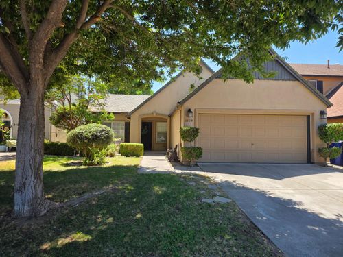 3420 Friar Tuck Way, Modesto, CA, 95355-9296 | Card Image