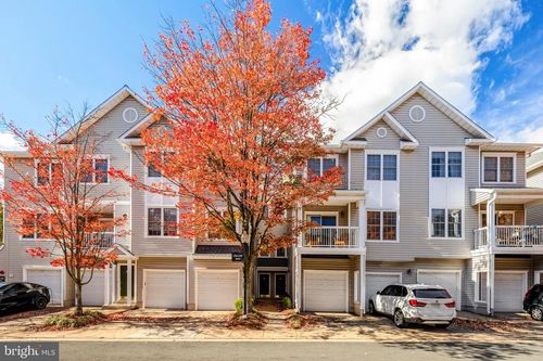12912 Fair Briar Ln, FAIRFAX, VA, 22033-3857 | Card Image