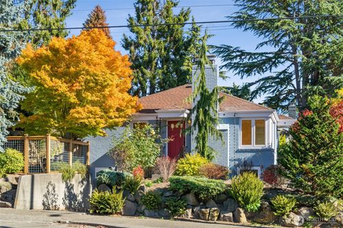 7002 28th Ave Nw, Seattle, WA, 98117-5943 | Card Image