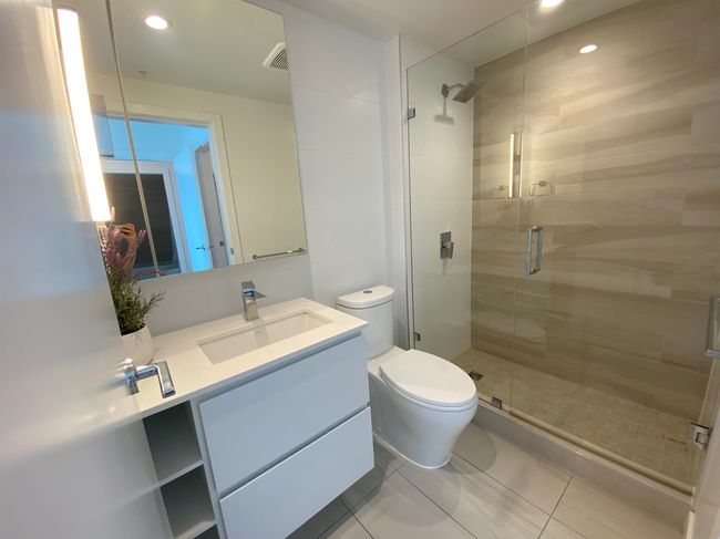 2603 - 13655 Fraser Highway, Condo with 2 bedrooms, 2 bathrooms and 1 parking in Surrey BC | Image 12