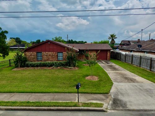 2565 W Virginia St, Beaumont, TX, 77705-4621 | Card Image