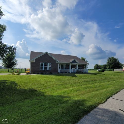 928 Sycamore Dr, Rockville, IN, 47872-1160 | Card Image