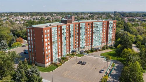 804-55 Blue Springs Dr, Waterloo, ON, N2J4T3 | Card Image