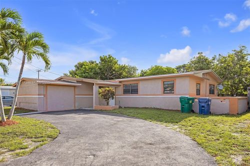 1160 Nw 47th Ave, Lauderhill, FL, 33313-6538 | Card Image