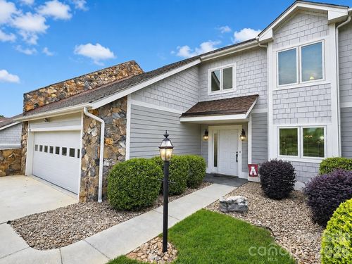 3675 Rock Bridge Dr Ne, Conover, NC, 28613-9499 | Card Image