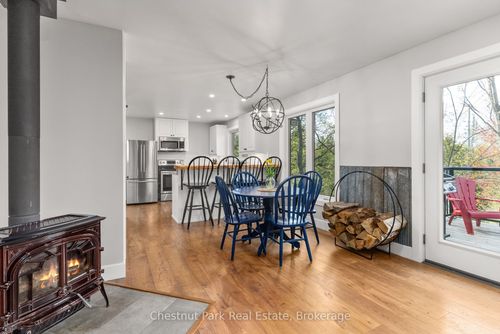 1205 Old Muskoka Rd, Utterson, ON, P0B1M0 | Card Image