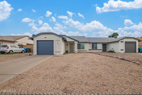 3033 W Rose Garden Ln, Phoenix, AZ, 85027-3128 | Card Image