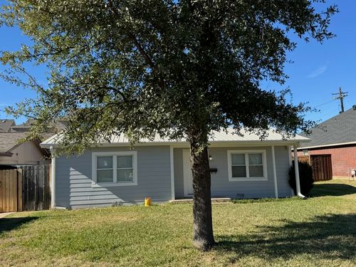 102 S Sheppard Dr, Euless, TX, 76040-4338 | Card Image