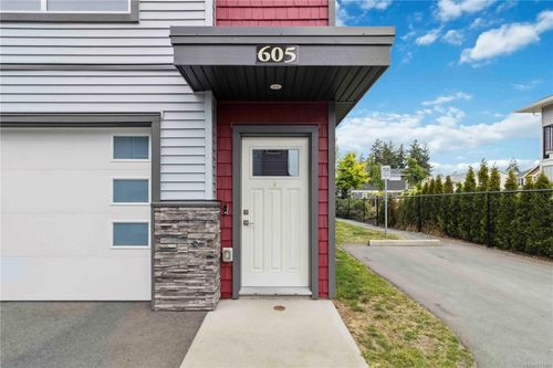 605-3351 Luxton Rd, Langford, BC, V9C0P2 | Card Image