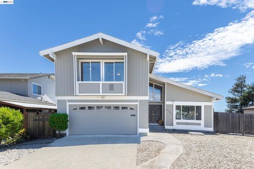 2753 Toland Dr, Fairfield, CA, 94534-3422 | Card Image