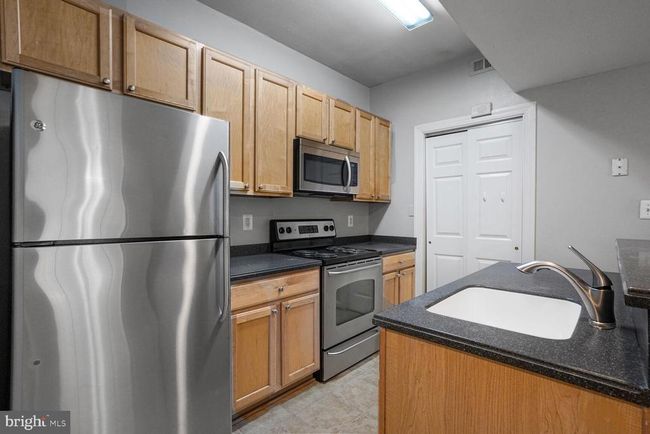 APT-701 - 3906 Penderview Dr, Condo with 2 bedrooms, 2 bathrooms and null parking in FAIRFAX VA | Image 11