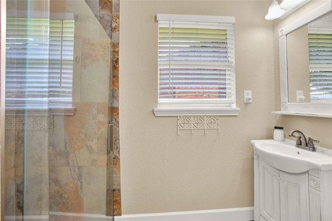Shower in flex space/ Mother in Law Suite | Image 39