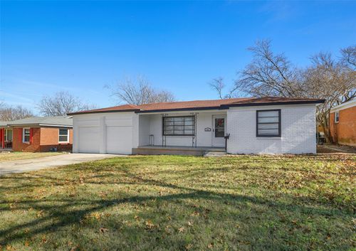 863 Ala Dr, White Settlement, TX, 76108-2820 | Card Image