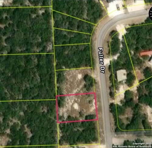 2025 Fuller Dr, Canyon Lake, TX, 78133-2398 | Card Image