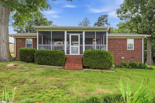 800 Poplar Drive Ext, Greer, SC, 29651-4316 | Card Image