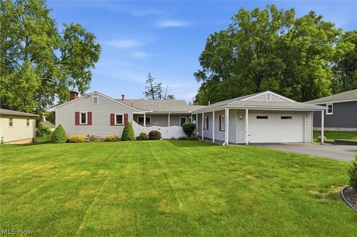 150 7th St, Columbiana, OH, 44408-1012 | Card Image