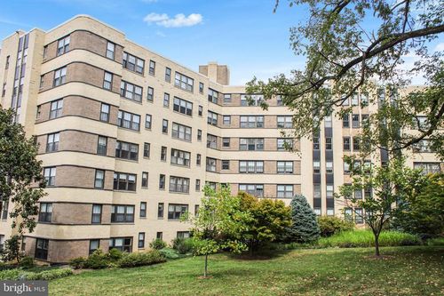 201-3901 Cathedral Ave Nw, WASHINGTON, DC, 20016-5215 | Card Image