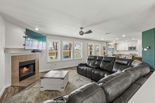 14037 Fontana Rd, Roanoke, TX, 76262-4597 | Card Image