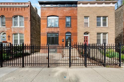 2444 N Sheffield Ave, CHICAGO, IL, 60614-2234 | Card Image