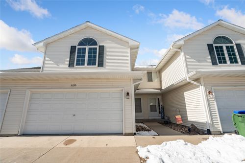 2720 6th St, Marion, IA, 52302-7604 | Card Image