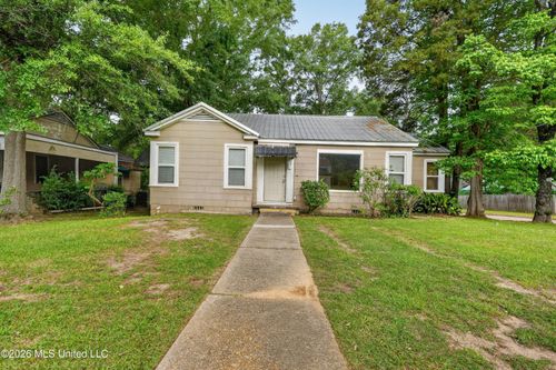 3021 Downing St, Jackson, MS, 39216-3808 | Card Image