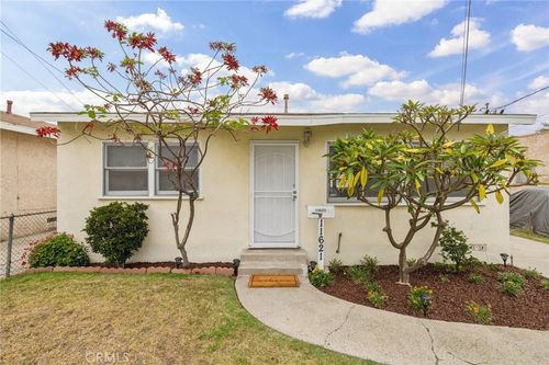 11621 186th St, Artesia, CA, 90701-5518 | Card Image