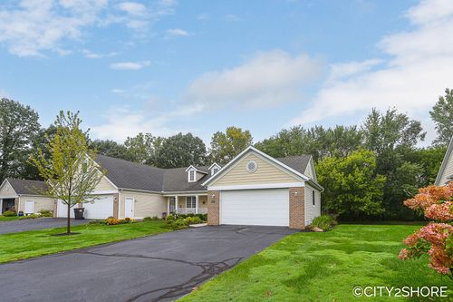 8951 N Clearwater Dr, Zeeland, MI, 49464-9227 | Card Image