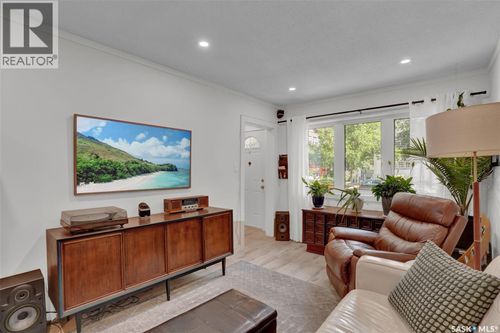 2604 Robinson St, Regina, SK, S4T2R4 | Card Image