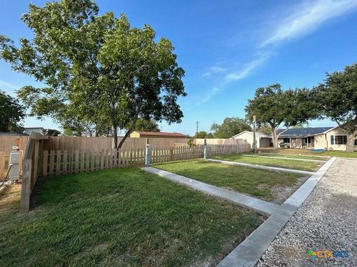 507 E Plasuela St, Refugio, TX, 78377-3222 | Card Image