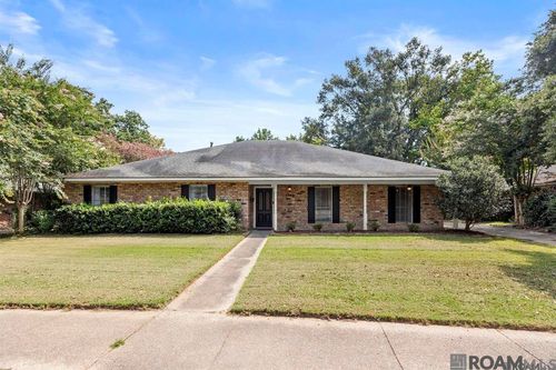 1369 Crescent Dr, Baton Rouge, LA, 70806-8612 | Card Image