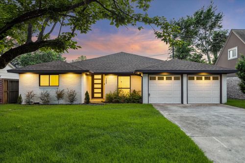 1423 Mapleton Dr, Houston, TX, 77043-4118 | Card Image