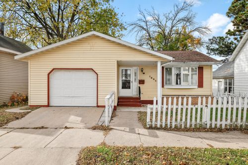 1641 Avon St, La Crosse, WI, 54603-2236 | Card Image