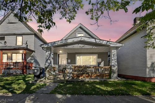 7004 Hague Ave, Cleveland, OH, 44102-4325 | Card Image