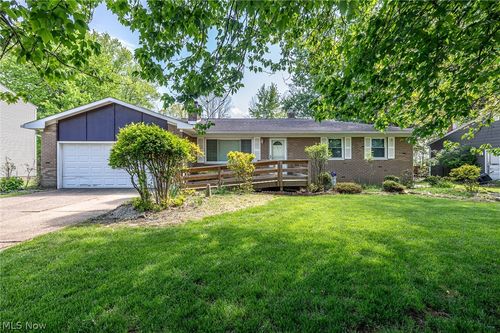 3256 Valley Forge Drive, Brunswick, OH, 44212 | Card Image
