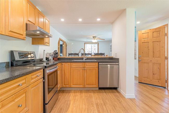 2380 Fowler Rd, House other with 3 bedrooms, 2 bathrooms and 8 parking in Qualicum Beach BC | Image 28