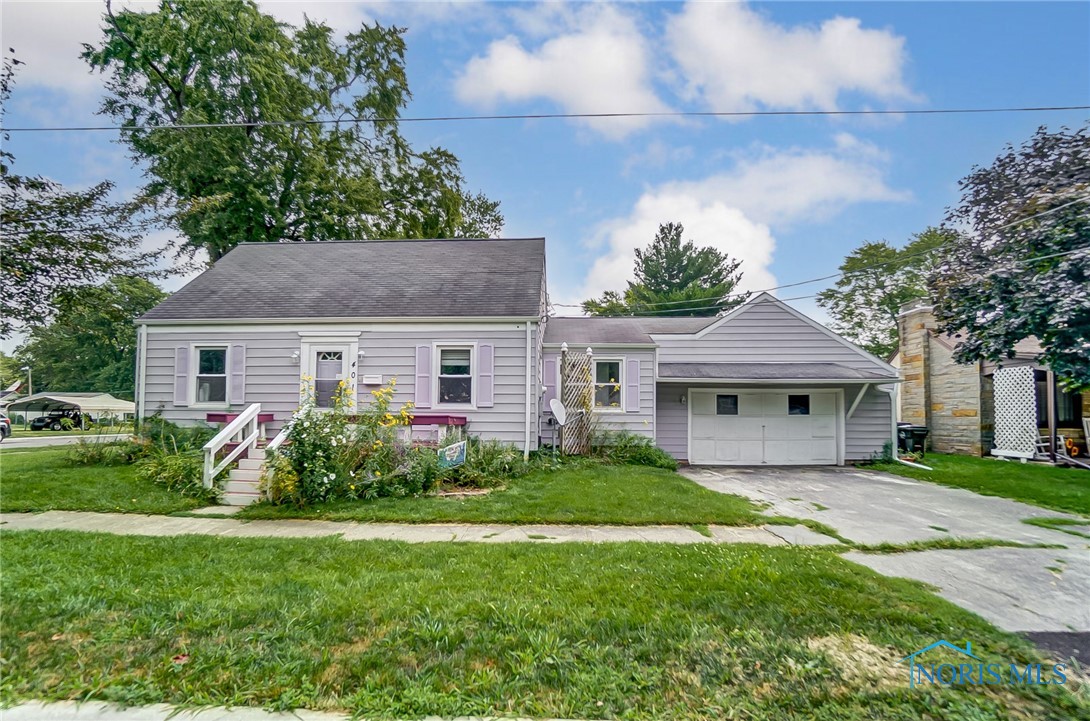 Portz Ave, Findlay, OH 45840