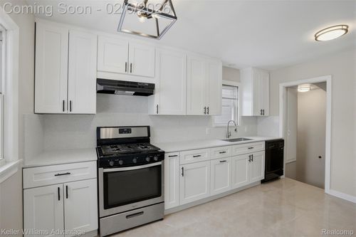 3452 15th St, Wyandotte, MI, 48192-6100 | Card Image